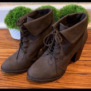 FOREVER 21 Boots NWOT ❤️